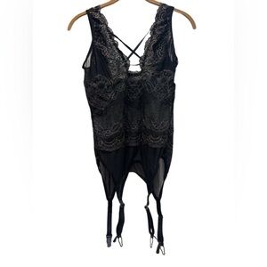 NWT Escanté Black & Copper Lace Bodysuit w/ Garters – Medium lingerie 🖤